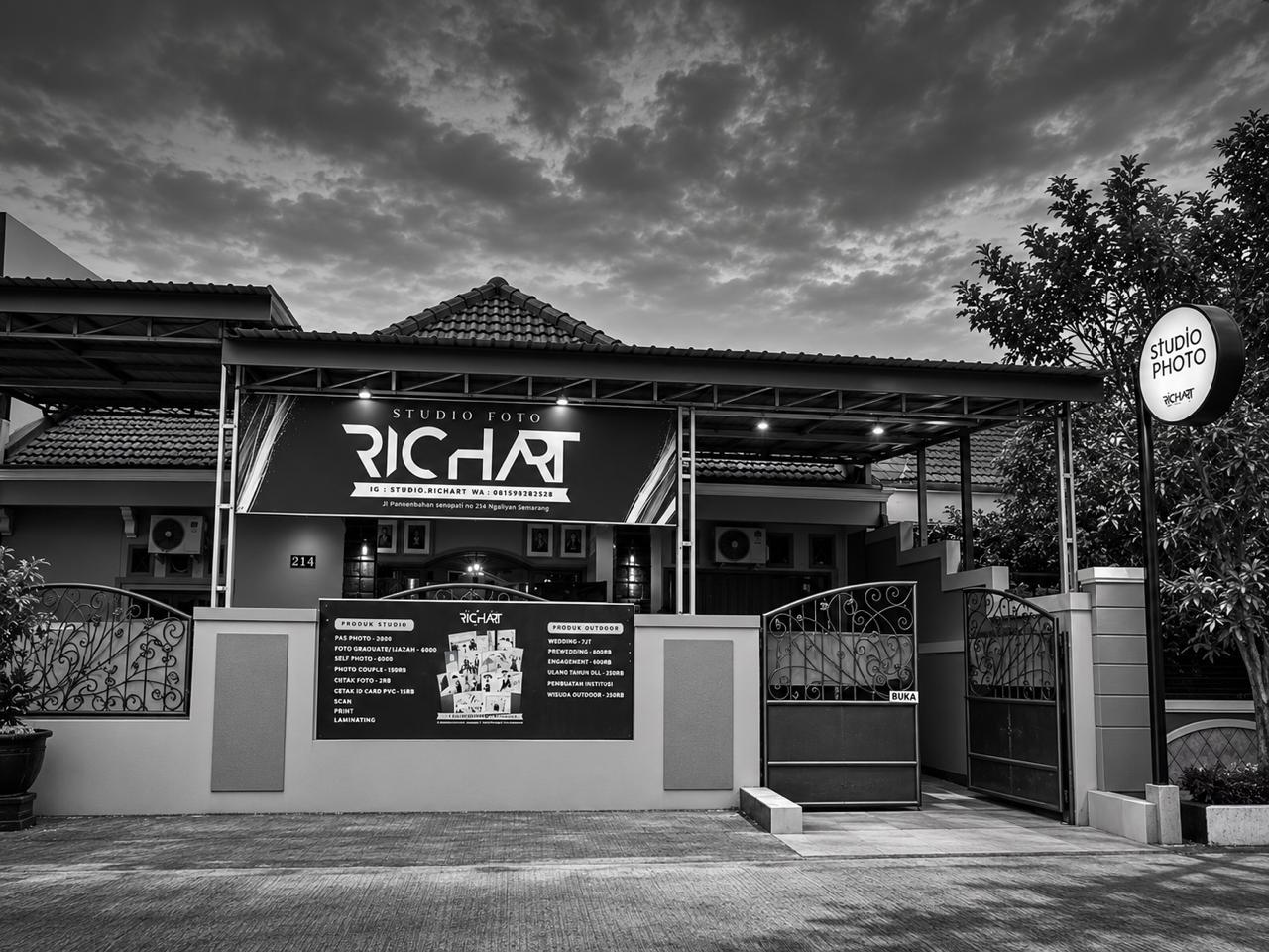 Depan Studio Richart