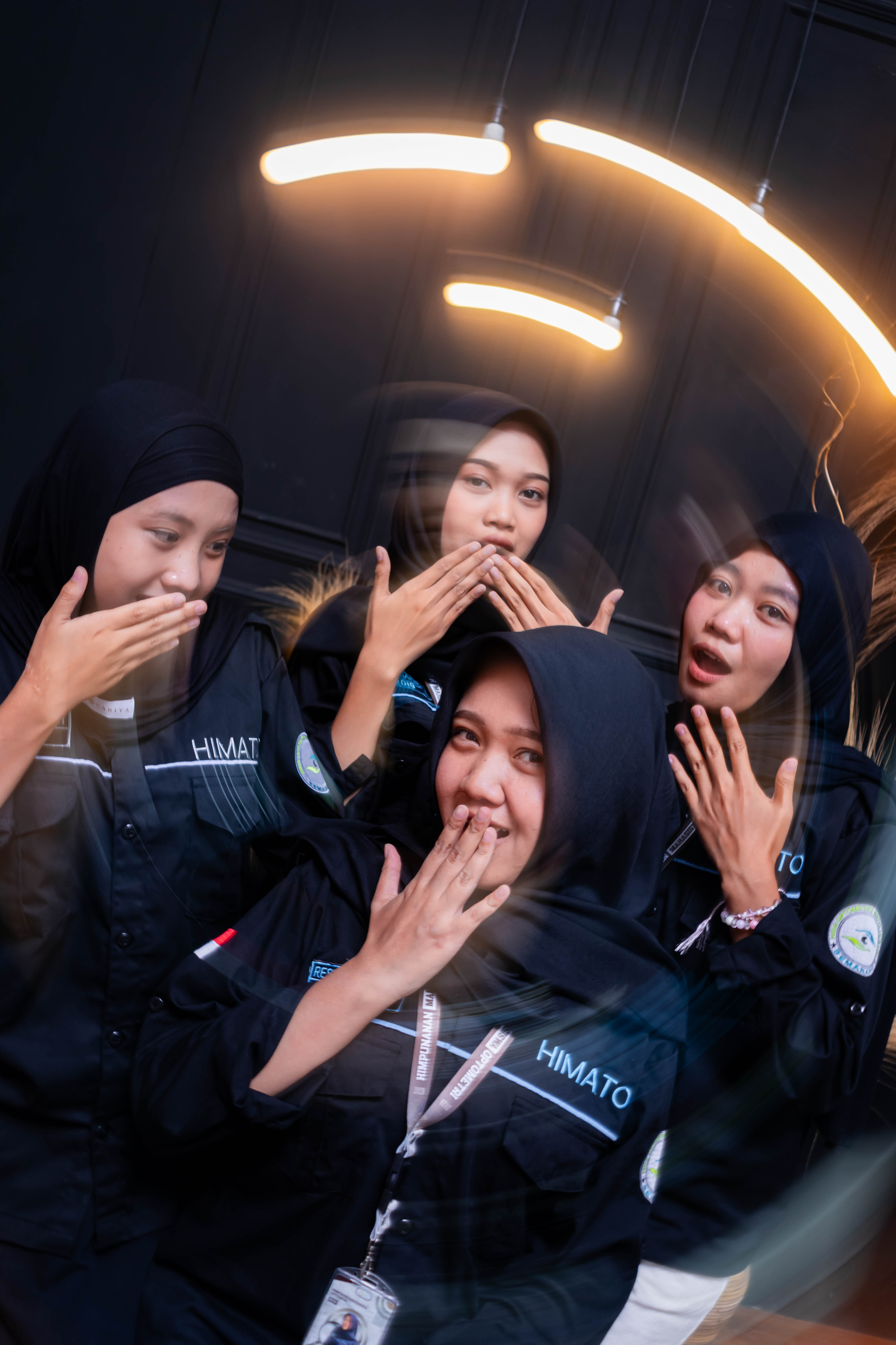 Contoh hasil Foto Studio Background 2 foto 6