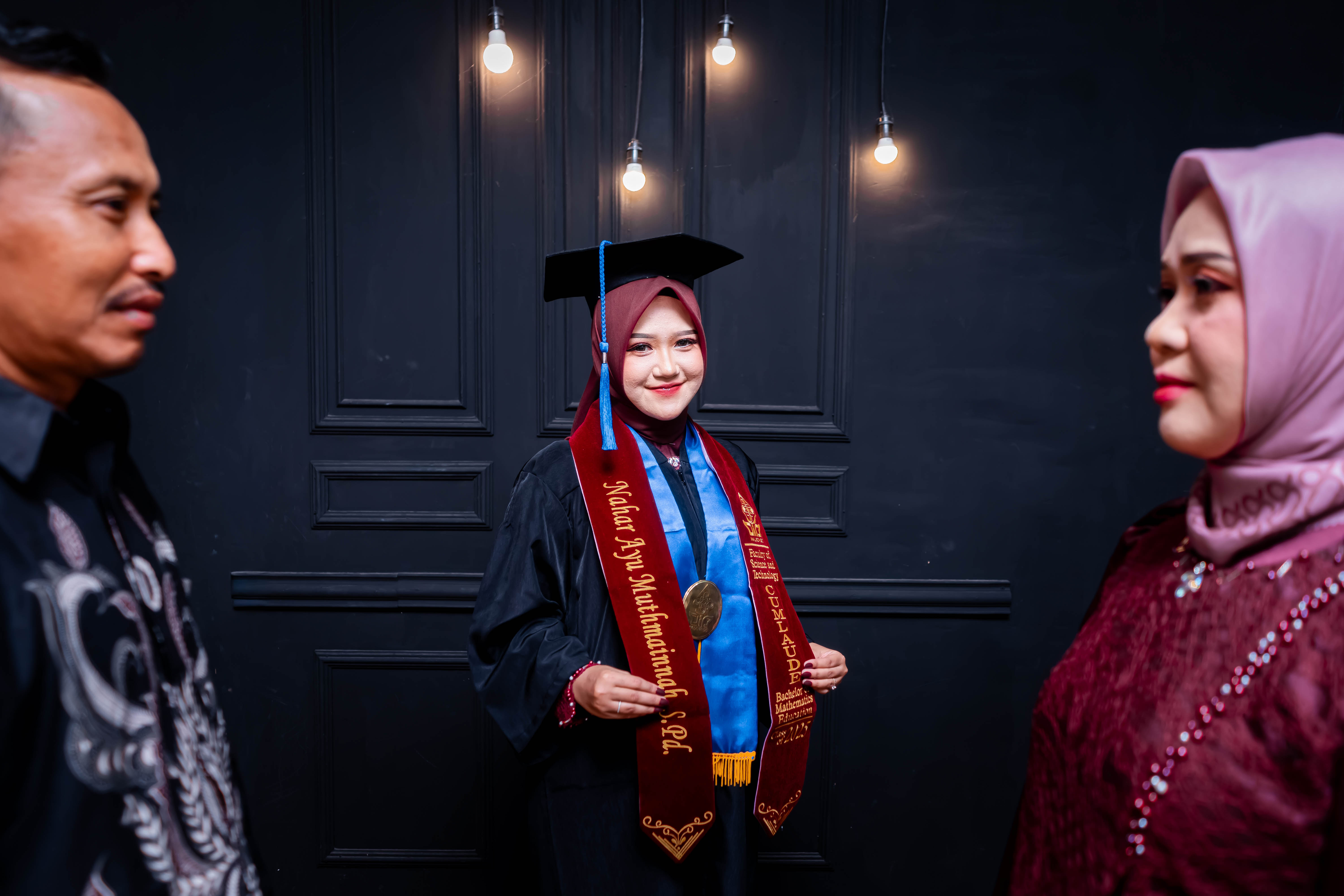 Contoh hasil Foto Studio Background 2 foto 7