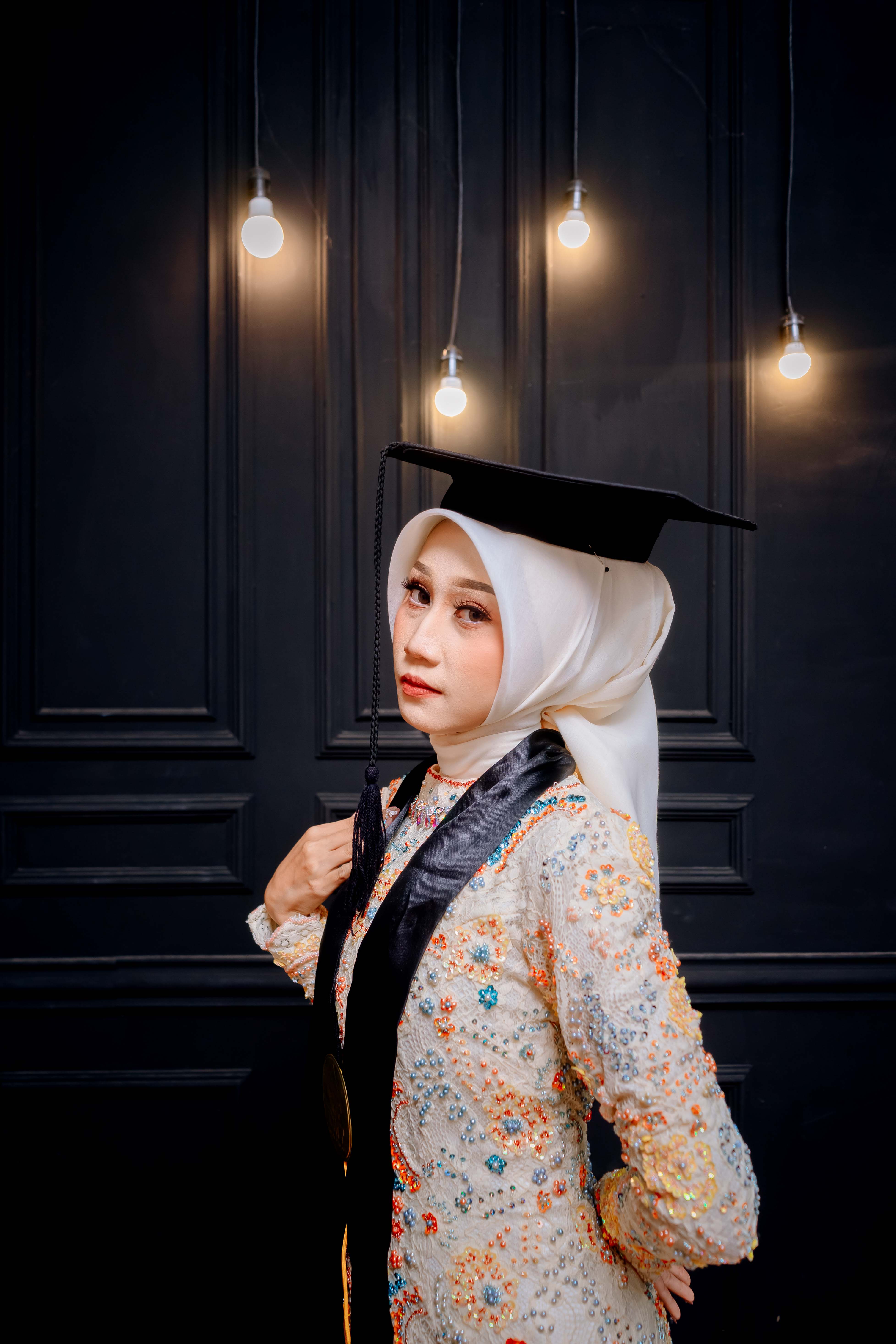 Contoh hasil Foto Studio Background 2 foto 8