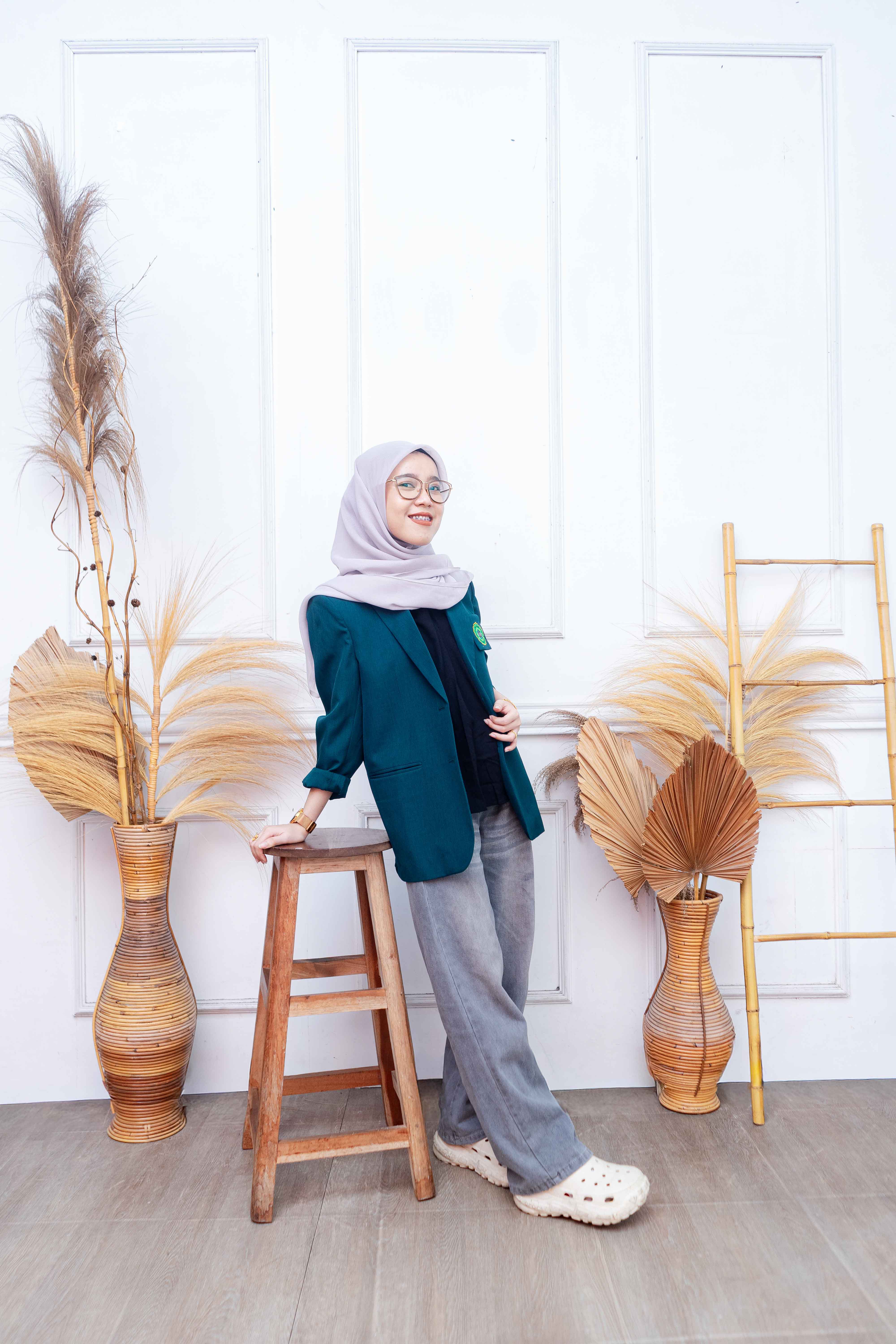 Contoh hasil Foto Studio Background 3 foto 7