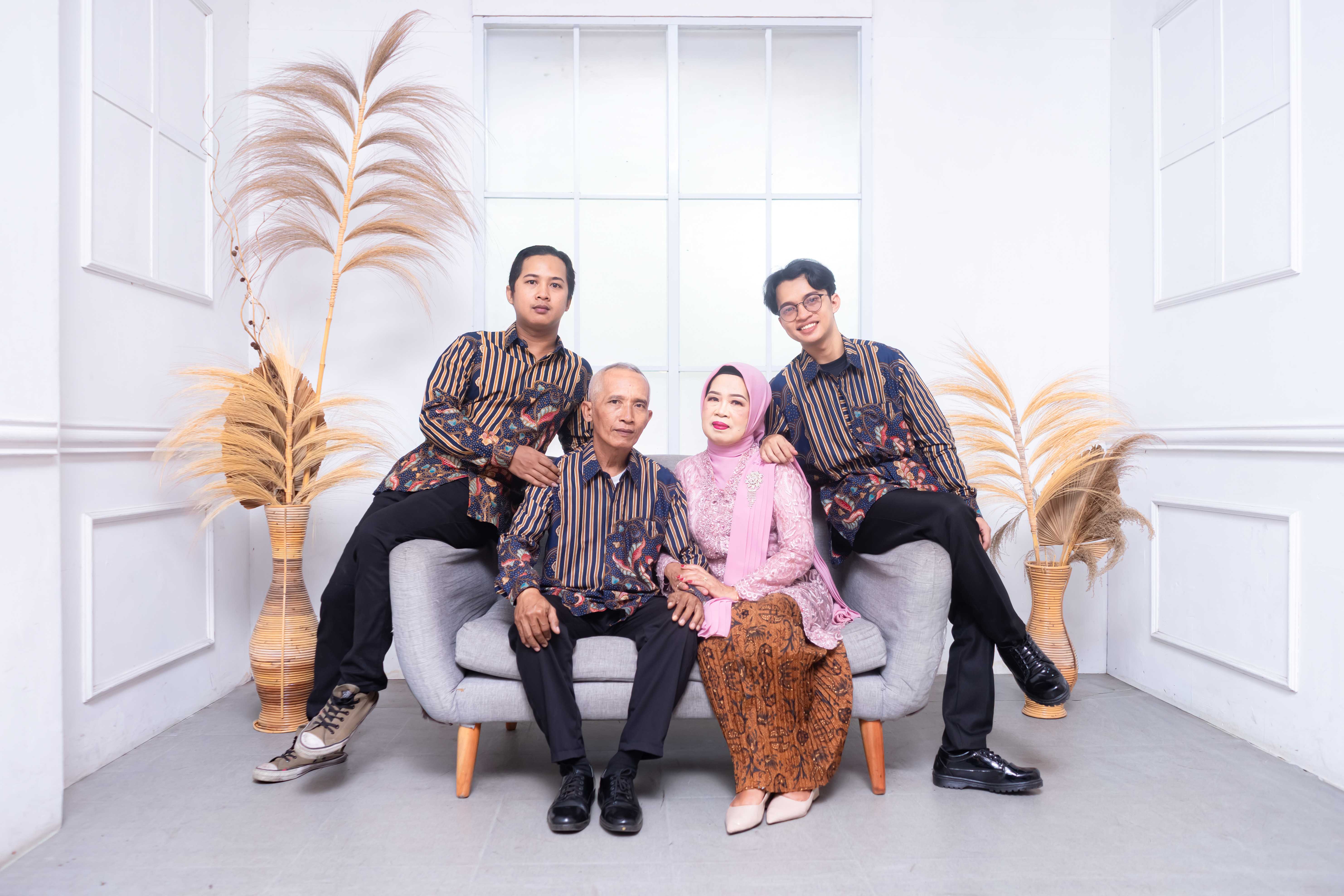 Contoh hasil Foto Studio Background 1 foto 3