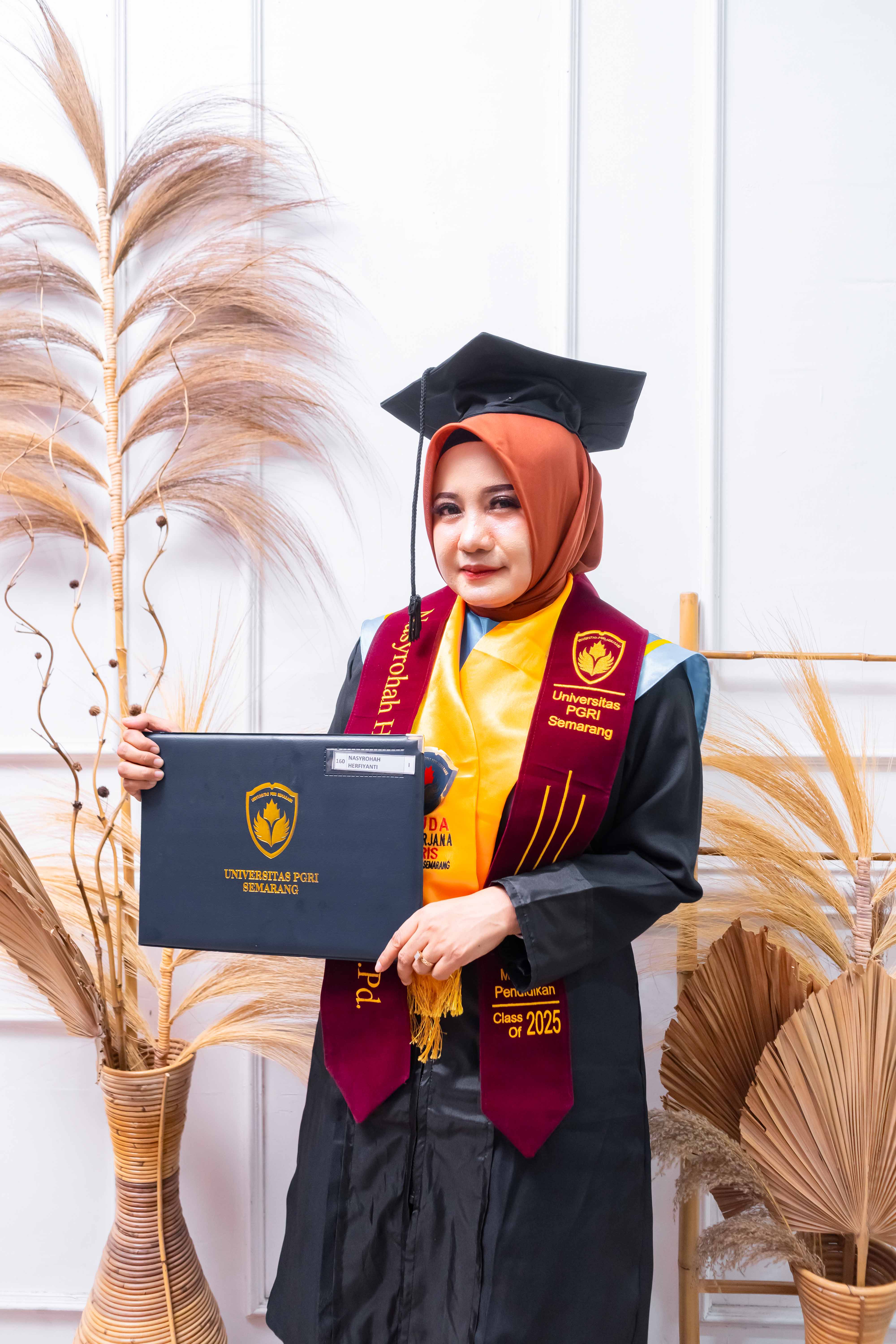 Contoh hasil Foto Studio Background 3 foto 10