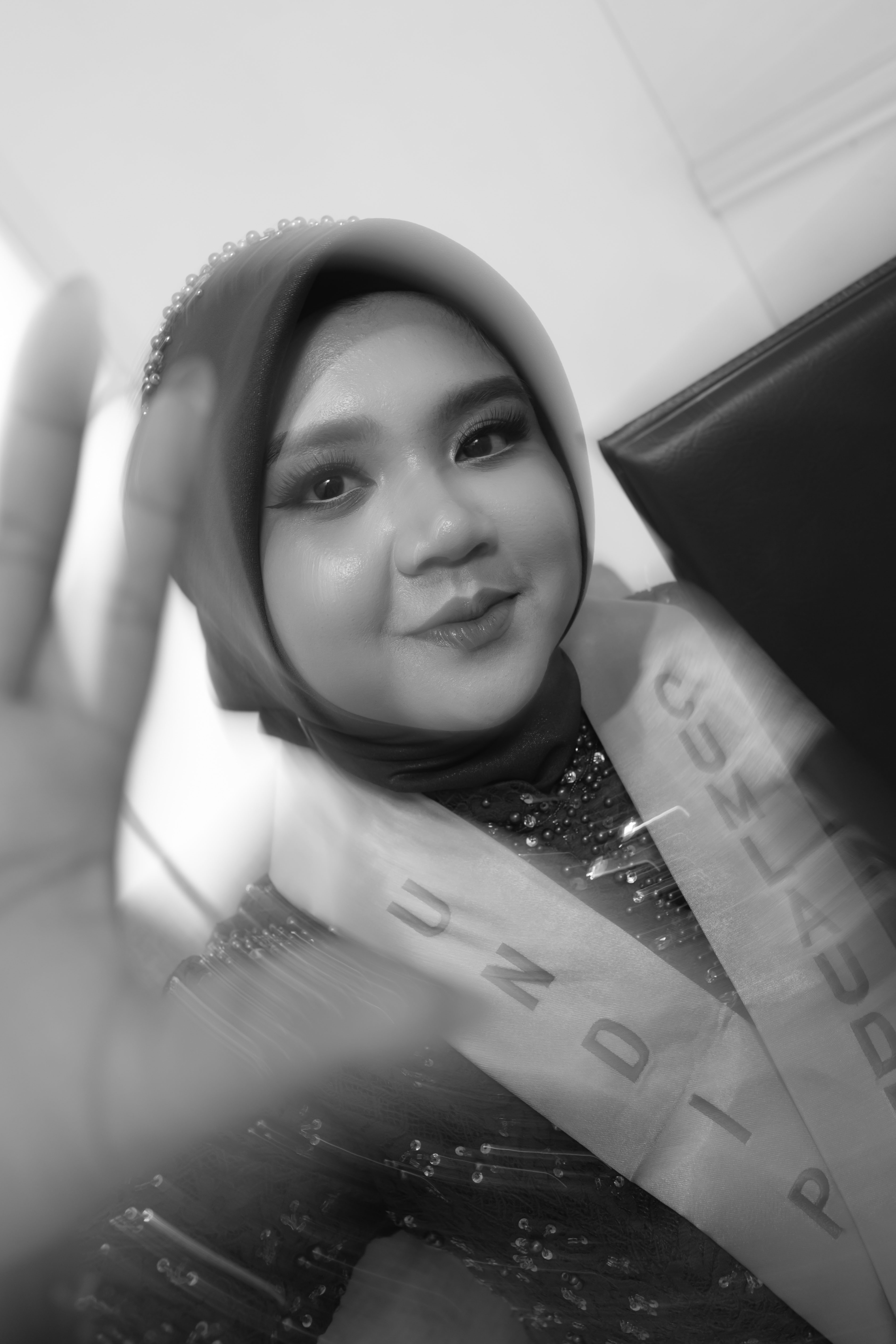 Contoh hasil Foto Studio Background 1 foto 4